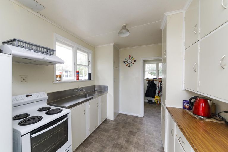 Photo of property in 6 Rochester Street, Awapuni, Palmerston North, 4412