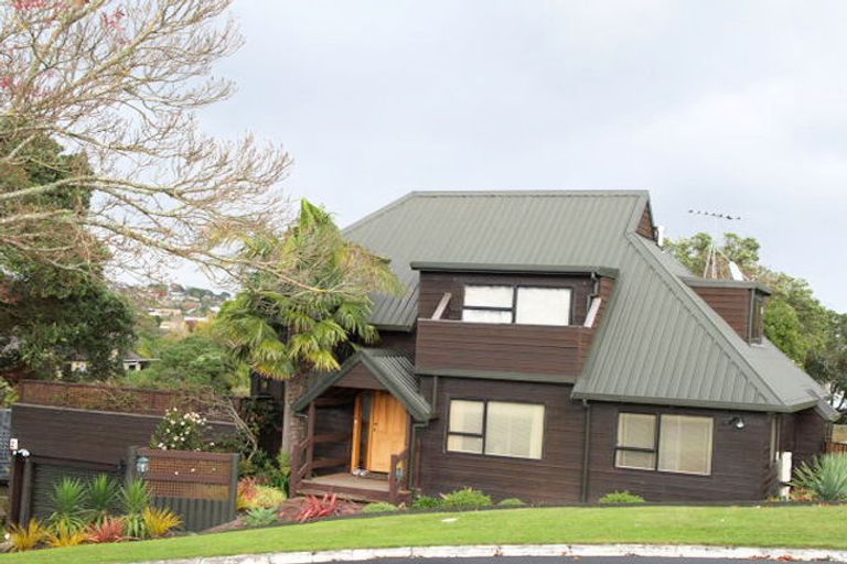Photo of property in 19 Tainui Road, Cockle Bay, Auckland, 2014
