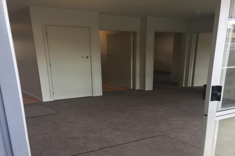 Photo of property in 4/6 Opoia Drive, Hamilton East, Hamilton, 3216