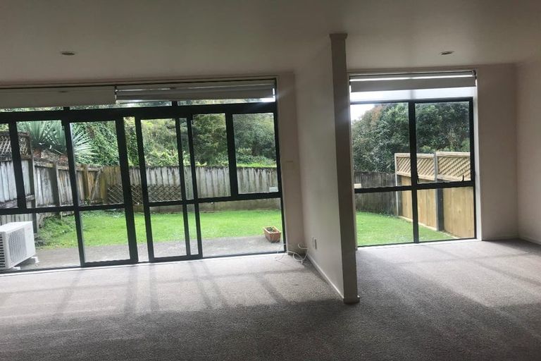 Photo of property in 8/61a Birkdale Road, Birkdale, Auckland, 0626