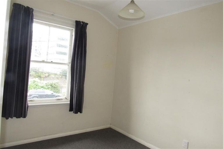 Photo of property in 102 Tinakori Road, Thorndon, Wellington, 6011