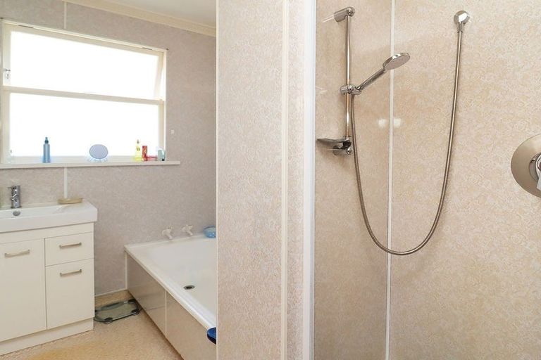 Photo of property in 4 Cambridge Place, Holmes Hill, Oamaru, 9401