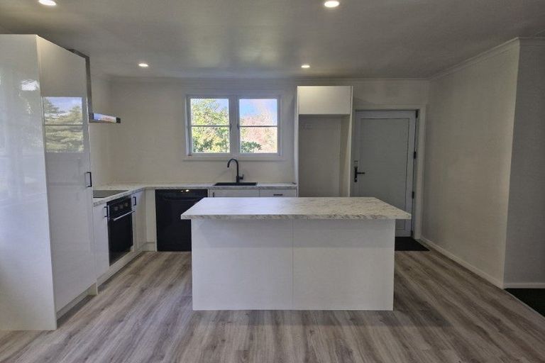 Photo of property in 7b Tasman Street, Vogeltown, New Plymouth, 4310