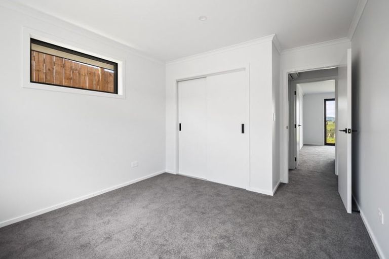 Photo of property in 154b Pacific Drive, Fitzherbert, Palmerston North, 4410