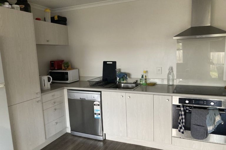 Photo of property in 57 Chiefs Court, Hamilton East, Hamilton, 3216