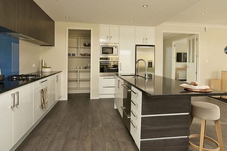 Photo of property in 18 Parkview Drive, Gulf Harbour, Whangaparaoa, 0930