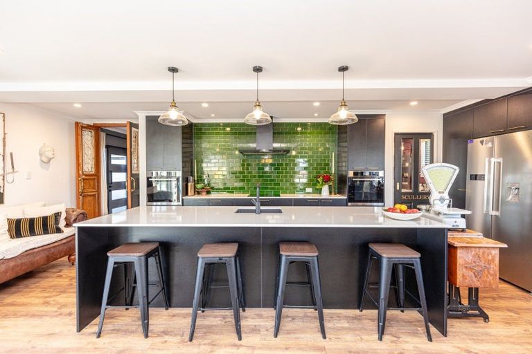 Photo of property in 11 D'arcy Road, Bastia Hill, Whanganui, 4500