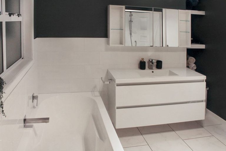 Photo of property in 34 Havelock Street, Opunake, 4616