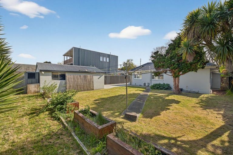 Photo of property in 370 Keyes Road, New Brighton, Christchurch, 8083