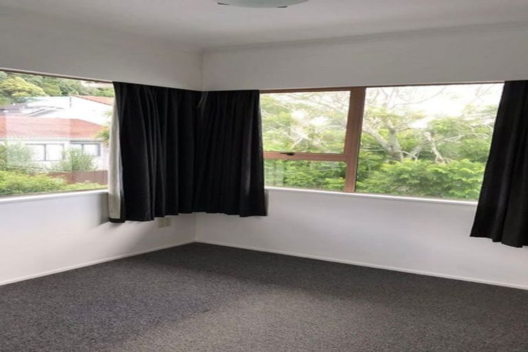 Photo of property in 47 The Esplanade, Eastern Beach, Auckland, 2012