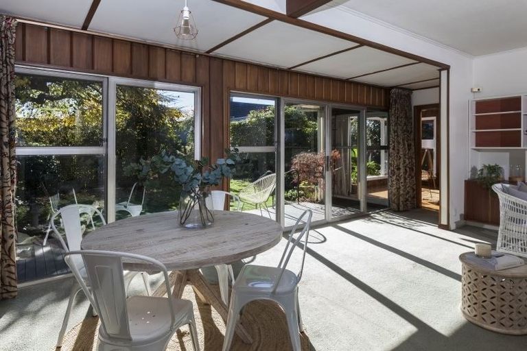 Photo of property in 85 Glandovey Road, Fendalton, Christchurch, 8052