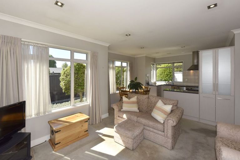 Photo of property in 1/414 Ilam Road, Bryndwr, Christchurch, 8052