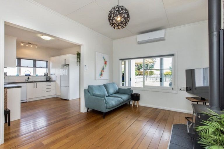Photo of property in 2 Riverbend Road, Onekawa, Napier, 4110