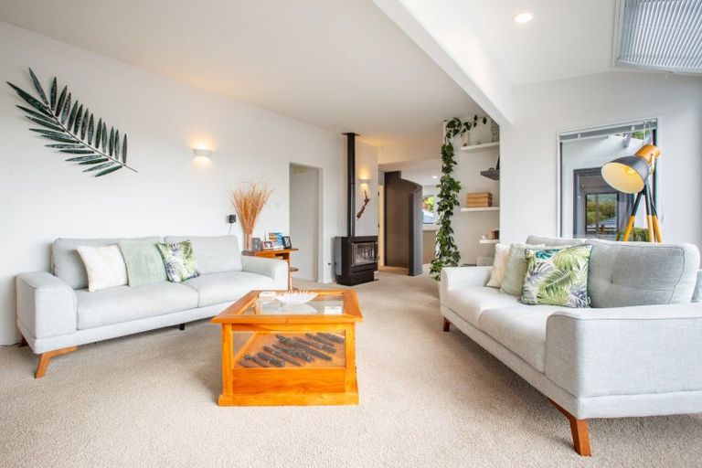 Photo of property in 5 Kotare Street, Waikanae, 5036