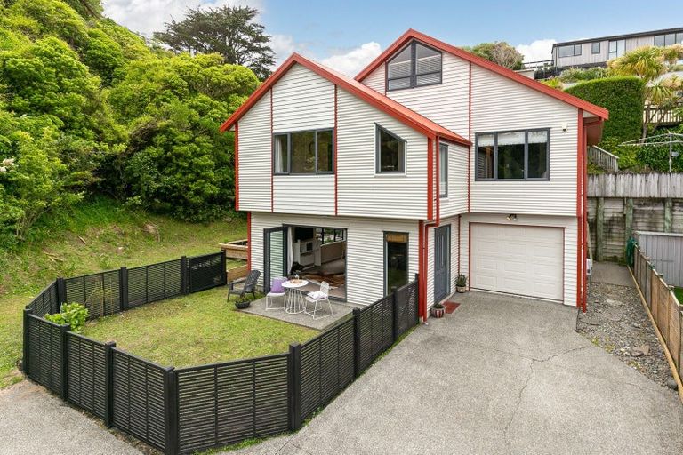 Photo of property in 19b Sheridan Terrace, Johnsonville, Wellington, 6037