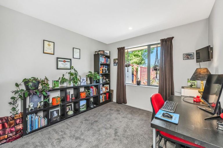 Photo of property in 18 Stanwood Grove, Darfield, 7510