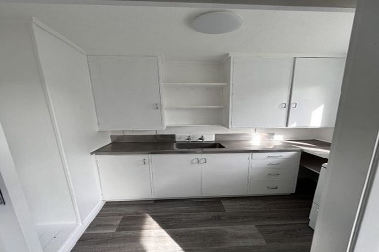 Photo of property in Mattingly Court, 2/10 Angus Avenue, Berhampore, Wellington, 6023