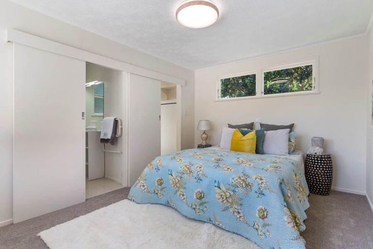 Photo of property in 14 Bentley Avenue, Glenfield, Auckland, 0629