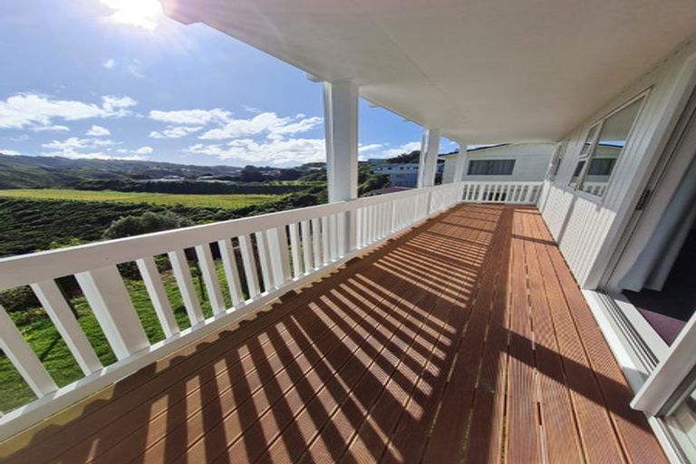 Photo of property in 14 Winnipeg Way, Kingston, Wellington, 6021