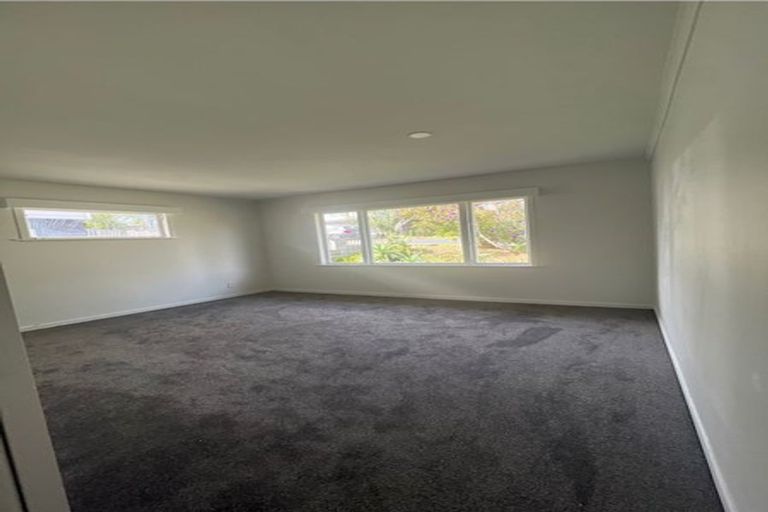 Photo of property in 31 Grassways Avenue, Pakuranga, Auckland, 2010