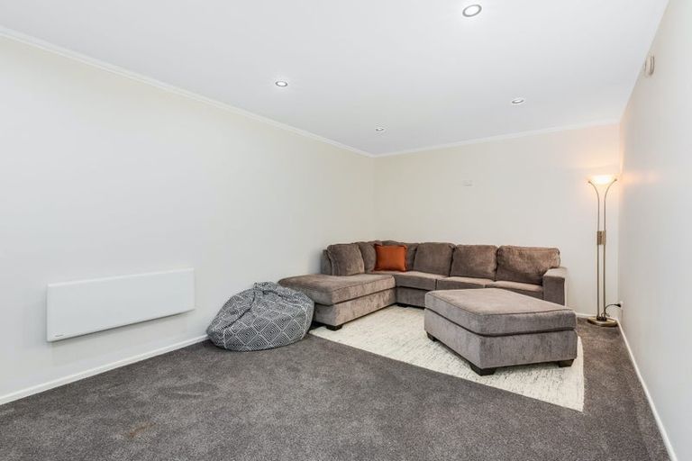 Photo of property in 9 Langwell Place, Papakowhai, Porirua, 5024
