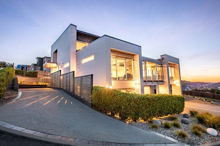 Photo of property in 141 Endeavour Drive, Whitby, Porirua, 5024