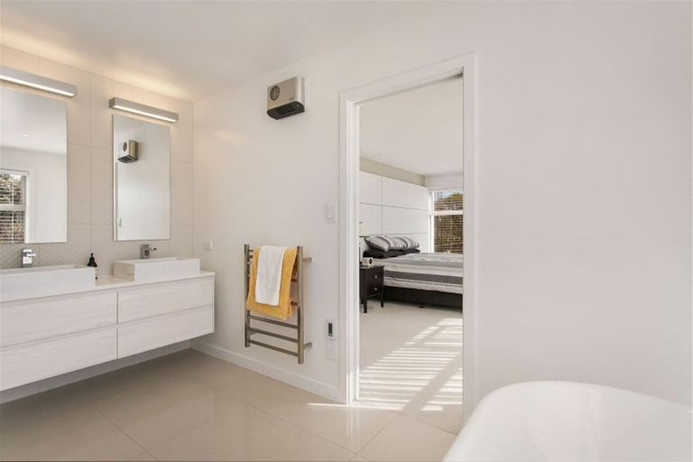 Photo of property in 146 Totara Street, Upper Riccarton, Christchurch, 8041