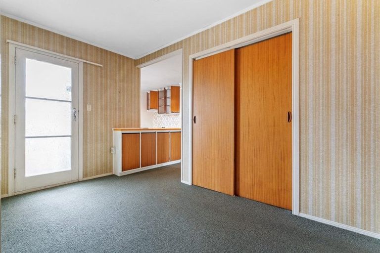 Photo of property in 42 Ray Small Drive, Pahurehure, Papakura, 2113