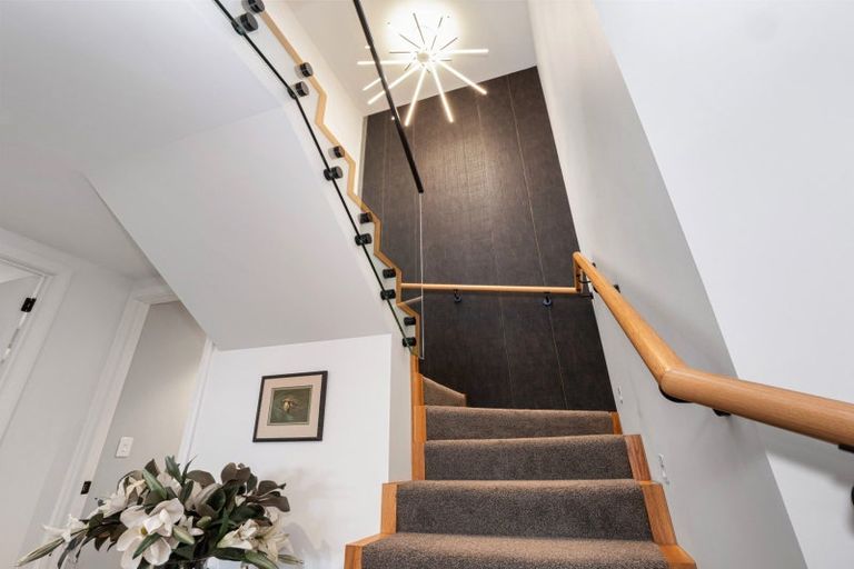 Photo of property in 165b Oceanbeach Road, Mount Maunganui, 3116