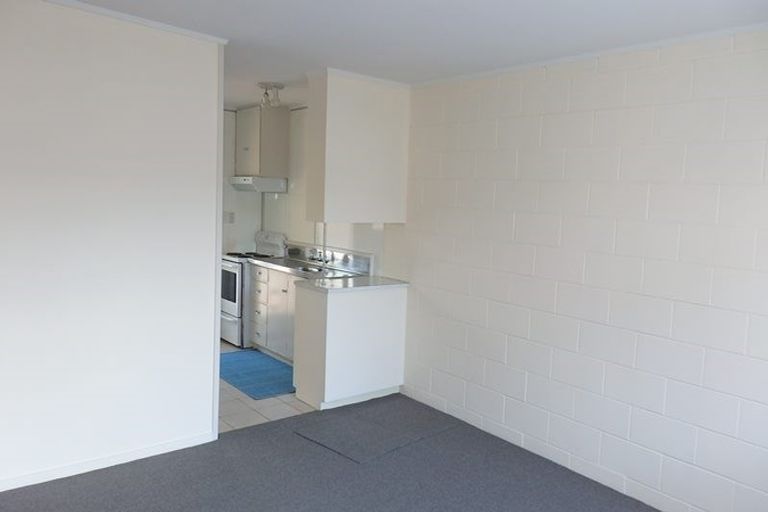 Photo of property in 2/37 York Road, Papatoetoe, Auckland, 2104