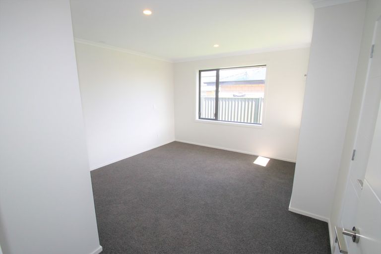Photo of property in 35 Silver Springs Boulevard, Mosgiel, 9024