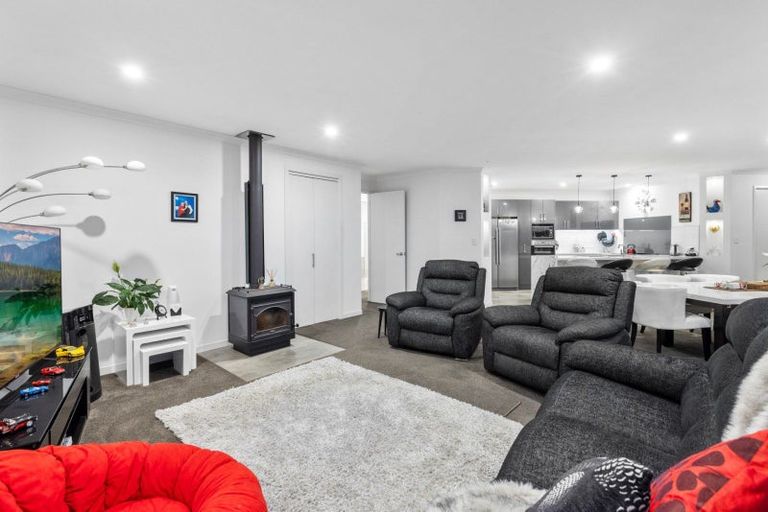 Photo of property in 60 Adler Drive, Ohauiti, Tauranga, 3112