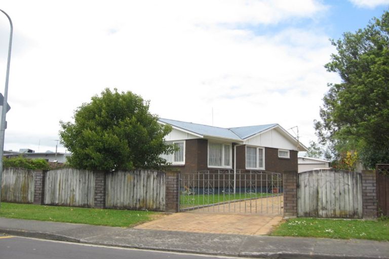 Photo of property in 6 Jupiter Street, Rosehill, Papakura, 2113