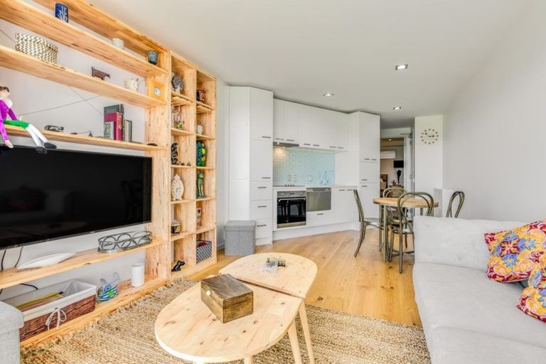 Photo of property in 17 Blake Lane, Dairy Flat, Albany, 0794