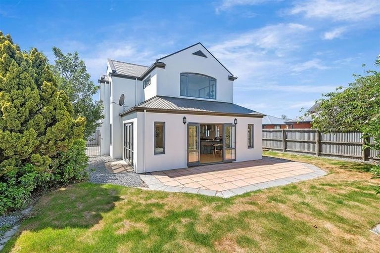 Photo of property in 70a Wharenui Road, Upper Riccarton, Christchurch, 8041