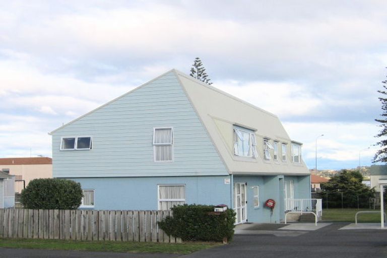 Photo of property in 158 Charles Street, Westshore, Napier, 4110