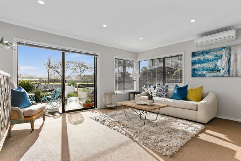 Photo of property in 1/97 Nelson Street, Howick, Auckland, 2014