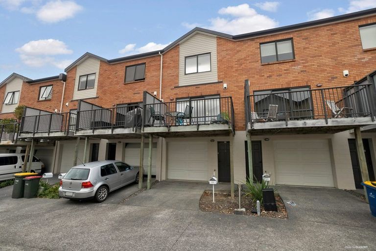 Photo of property in St Claire Village, 191/172 Mcleod Road, Te Atatu South, Auckland, 0610