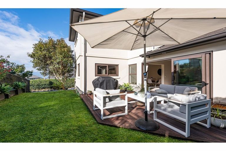 Photo of property in 12 Whitu Street, Khandallah, Wellington, 6035