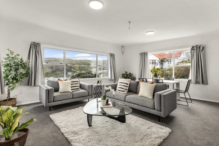 Photo of property in 6 Carlisle Street, Island Bay, Wellington, 6023