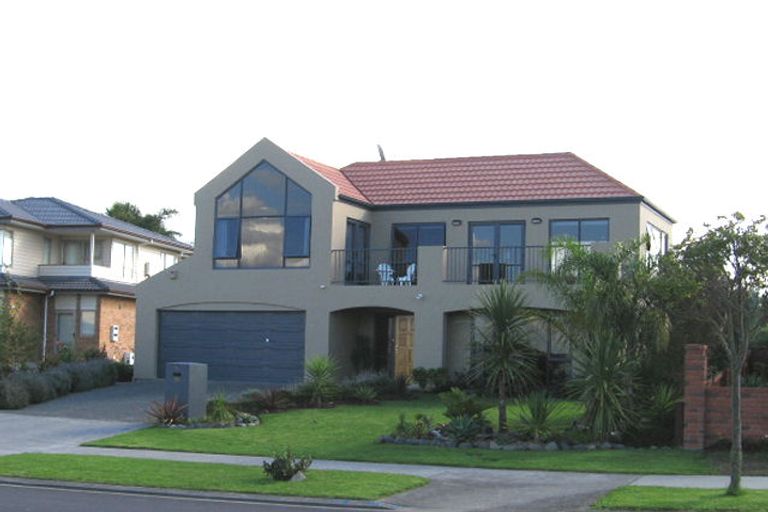 Photo of property in 20 Waimanu Bay Drive, Te Atatu Peninsula, Auckland, 0610