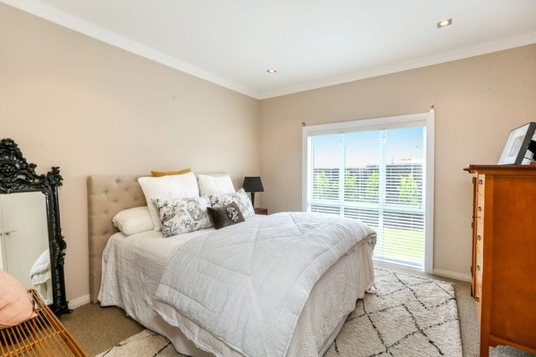 Photo of property in 70 Lemon Street, New Plymouth, 4310