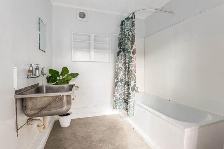 Photo of property in 40 Gordon Road, Plimmerton, Porirua, 5026