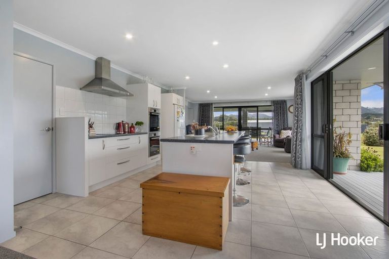 Photo of property in 11 Reel Road, Athenree, Waihi Beach, 3611