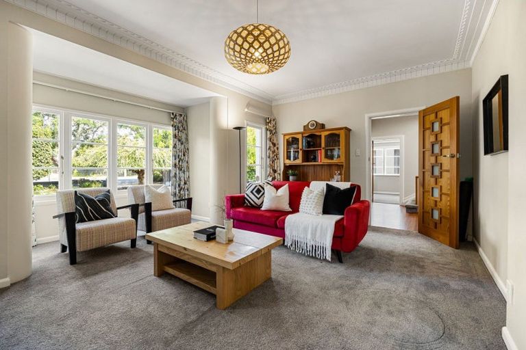 Photo of property in 14 Maeroa Road, Beerescourt, Hamilton, 3200