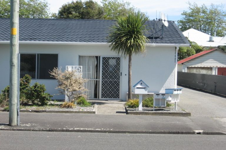 Photo of property in 2/41 Campbell Street, Whanganui, 4500
