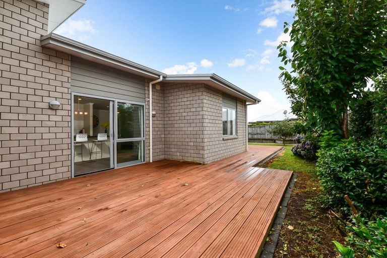 Photo of property in 16 Piwakawaka Court, Rototuna North, Hamilton, 3210