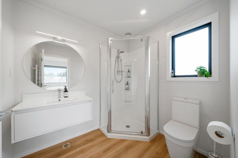 Photo of property in 17 Reakes Crescent, Wallaceville, Upper Hutt, 5018