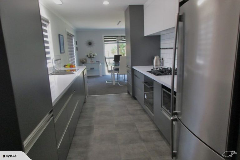 Photo of property in 11 Lithgow Drive, Otamatea, Whanganui, 4500