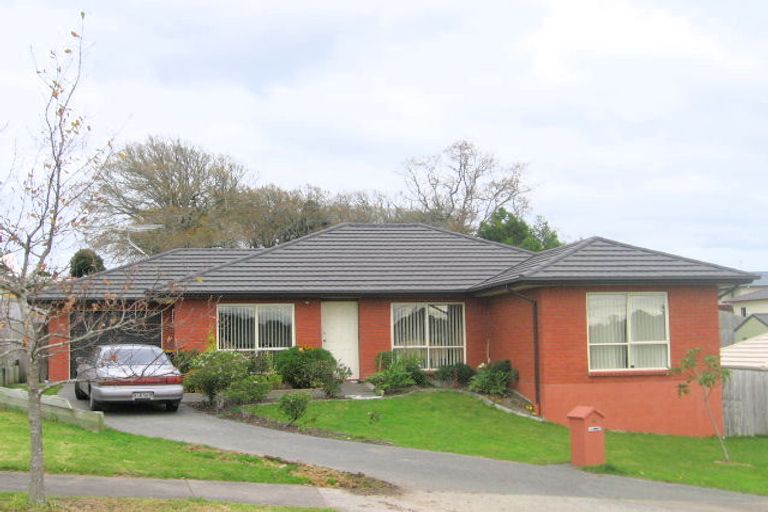 Photo of property in 56 Hewlett Road, Massey, Auckland, 0614